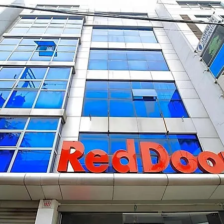Reddoorz @ P Florentino Street Sampaloc Manila