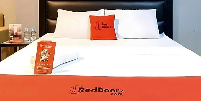 酒店 Reddoorz @ P Florentino Street Sampaloc 2*
