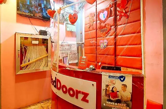 酒店 Reddoorz @ P Florentino Street Sampaloc 马尼拉