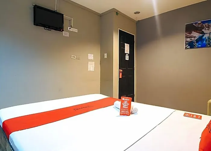 酒店 Reddoorz @ P Florentino Street Sampaloc 2*