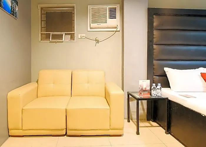 酒店 Reddoorz @ P Florentino Street Sampaloc 2*